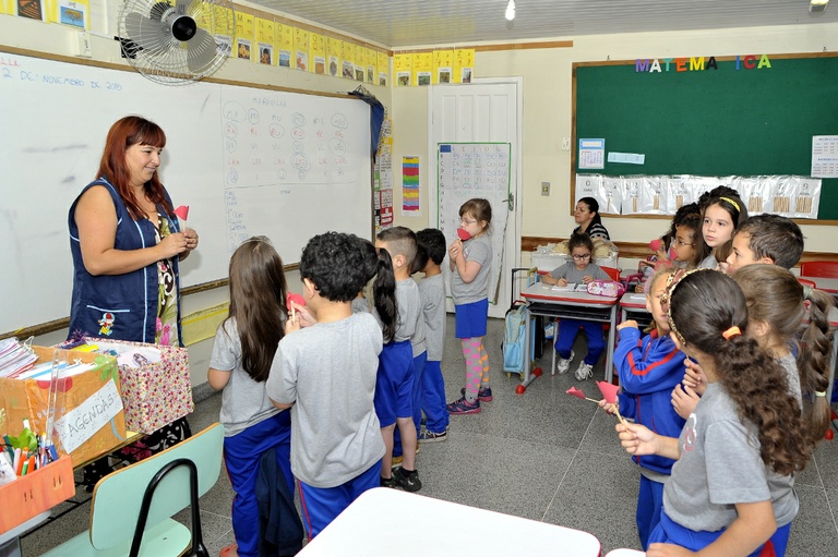 Substitutivo reduz membros do Executivo no Conselho do Fundeb