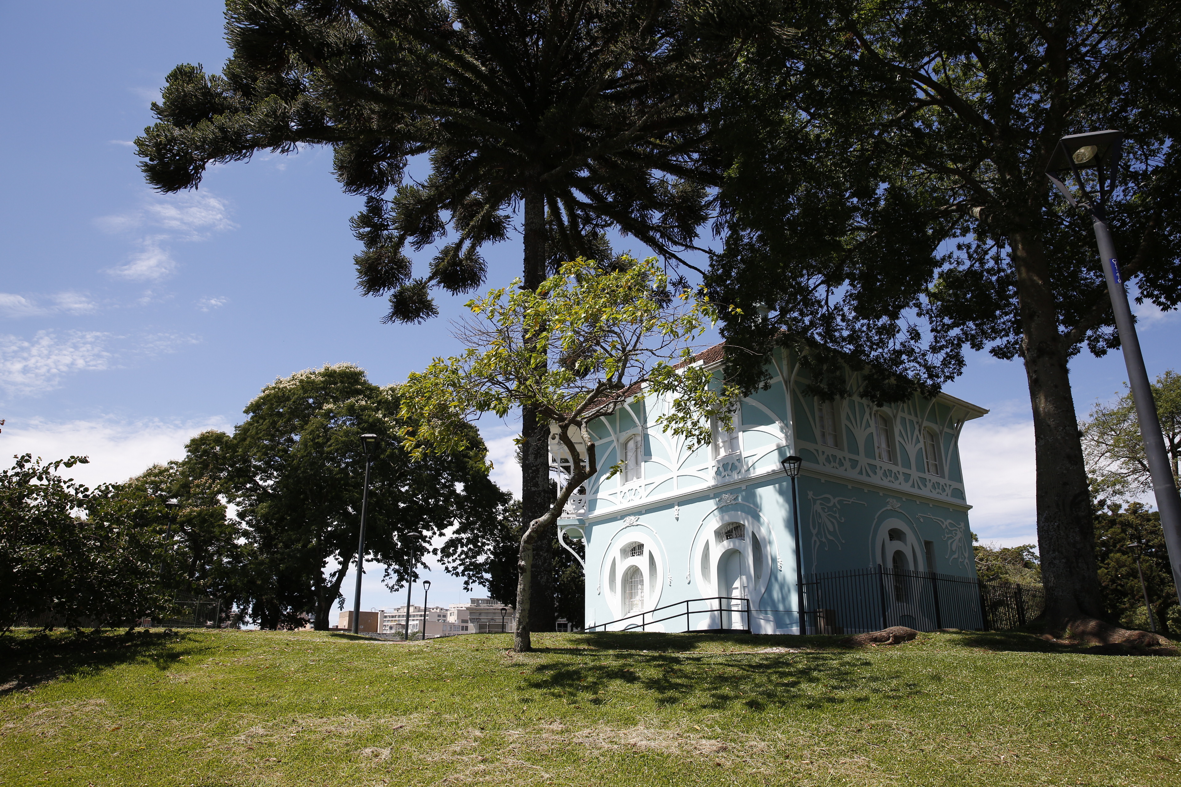 Substitutivo reformula regras para adoção de espaços públicos