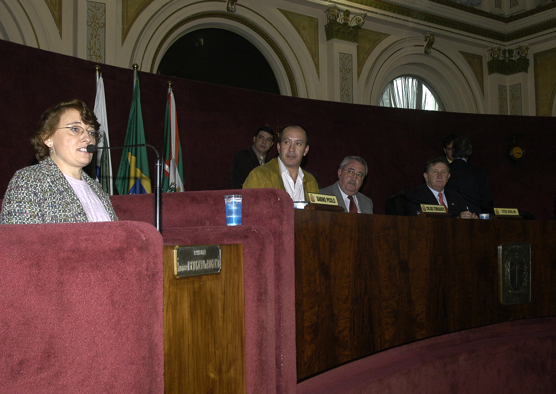 Sugerida a criação de  frente contra homofobia 