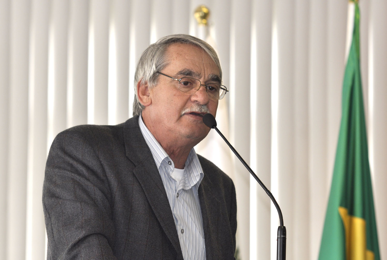 Sugerida criação de Mural do Emprego em Curitiba 