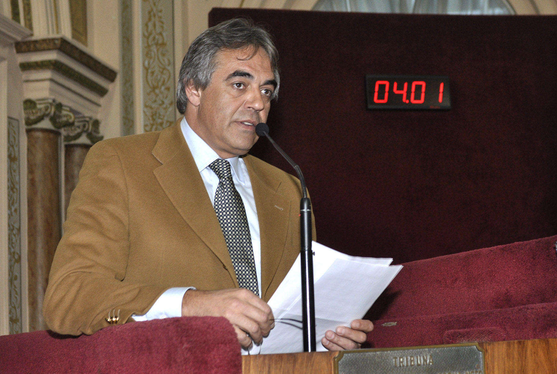 Sugerida nova pista para a Avenida das Torres 