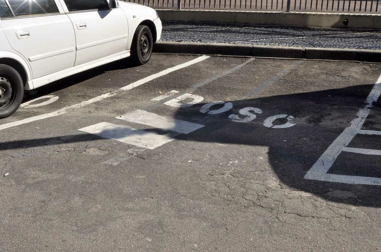 Sugeridas vagas para gestantes em estacionamentos  