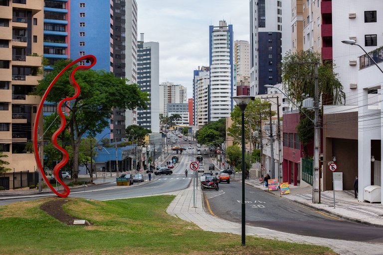 Sugerido bloqueio de vias paralelas às canaletas, aos domingos 
