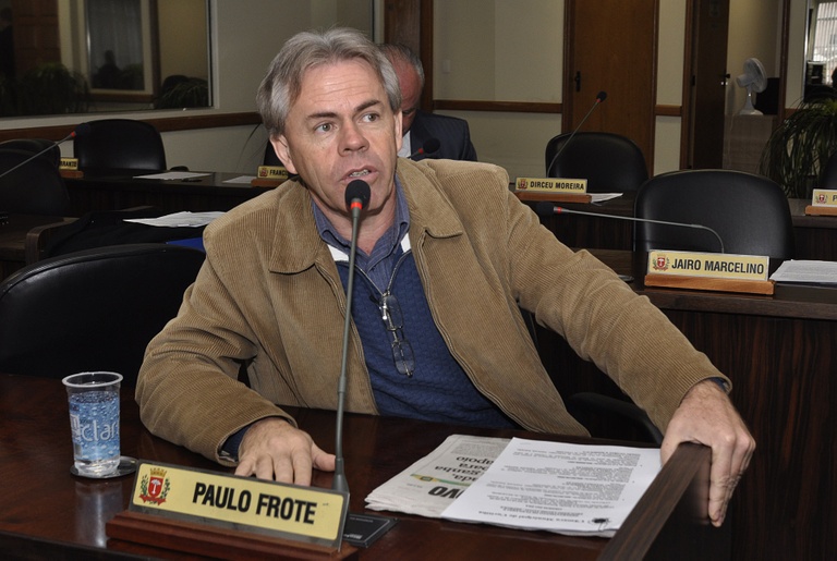 Sugestão pode evitar congestionamentos em bairro 