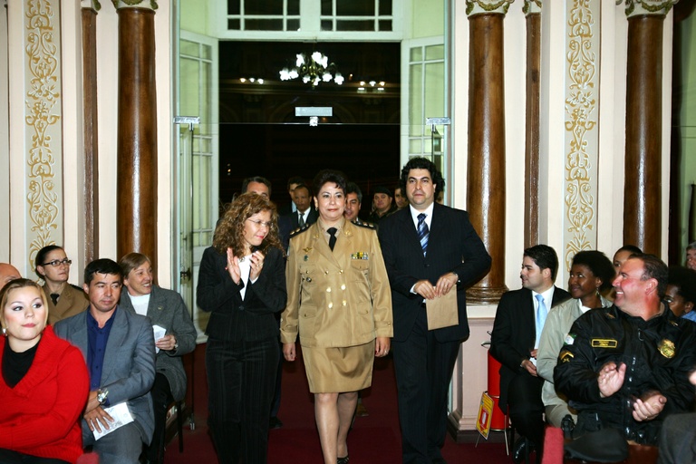 Tenente-coronel é a mais nova cidadã curitibana 