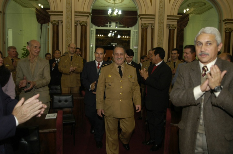 Tenente-coronel é Cidadão Honorário de Curitiba 