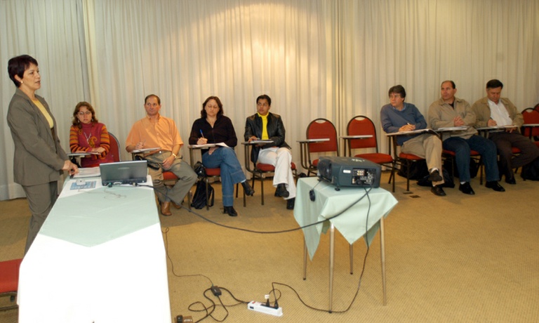 Termina curso voltado para o cerimonial público 