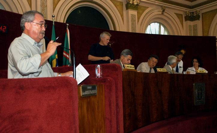 Testes auditivos serão obrigatórios em crianças 