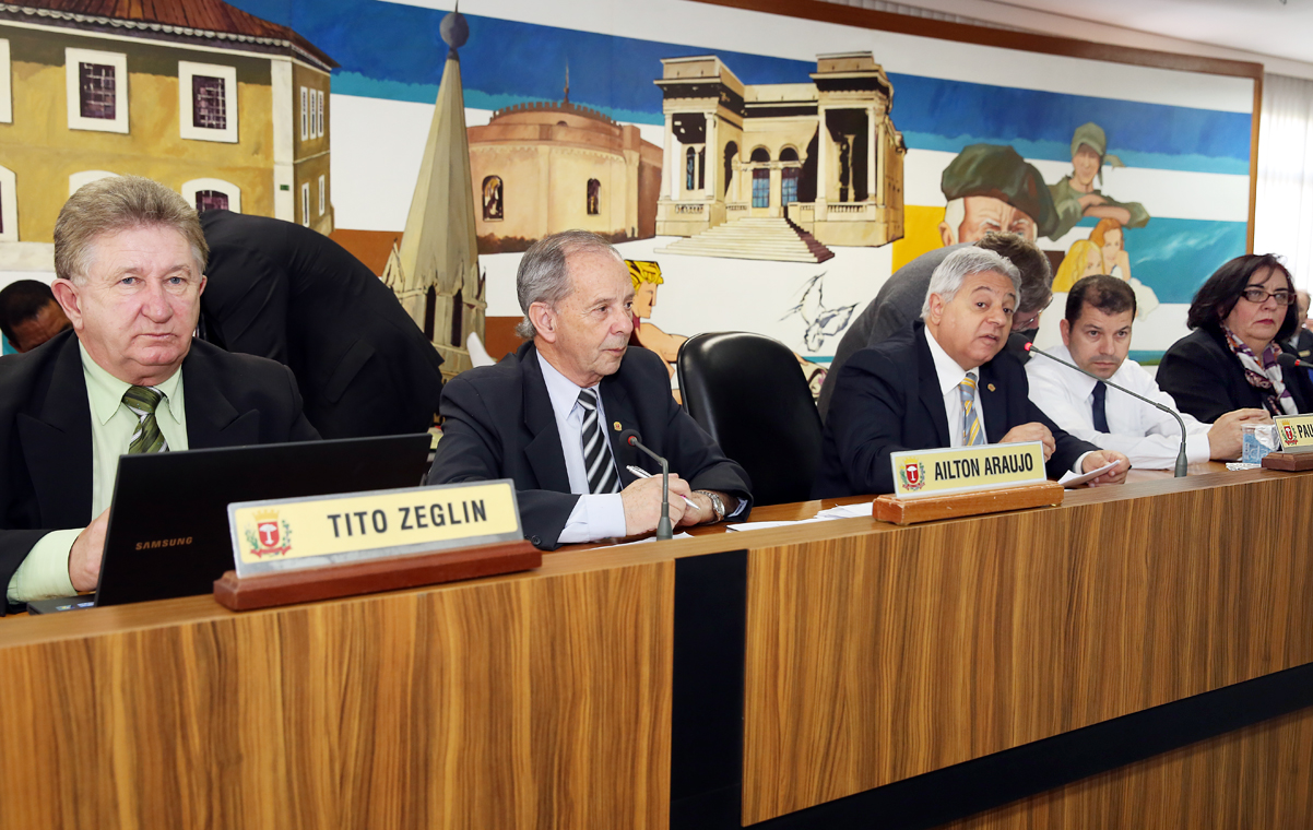 Tito Zeglin preside reinício das sessões legislativas nesta segunda-feira  