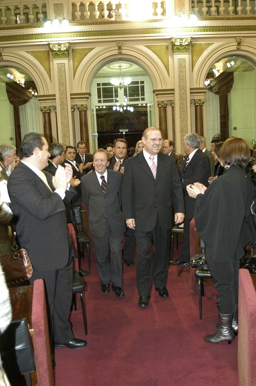 Título de vulto emérito entregue a advogado 