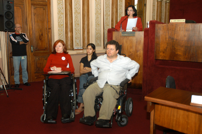 Trabalho com deficientes é tema da Tribuna Livre 