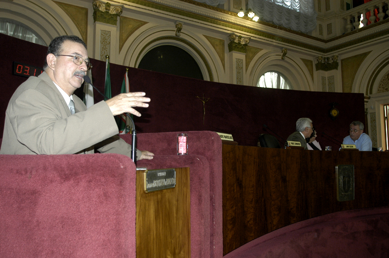 Trabalho na Câmara é destaque no plenário 