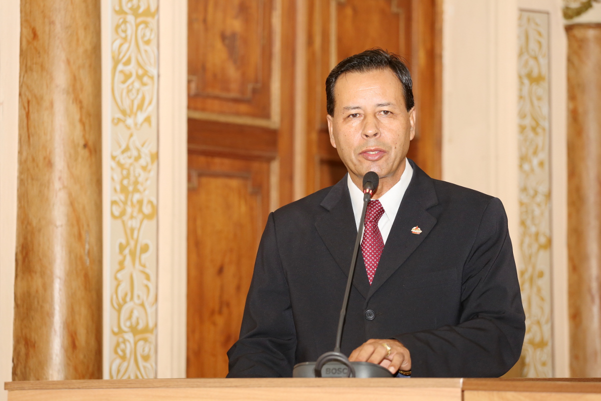 Tribuna Livre: "A Assembleia de Deus pode decidir muito no Paraná"