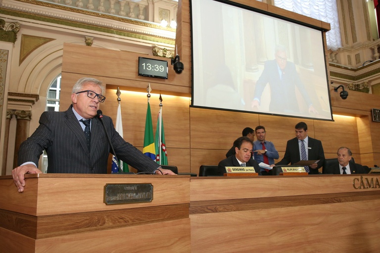 Tribuna livre alerta a dano ambiental de garagens no subsolo