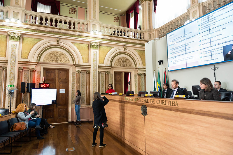 Tribuna Livre apresenta iniciativa do TJPR para reabilitar agressores