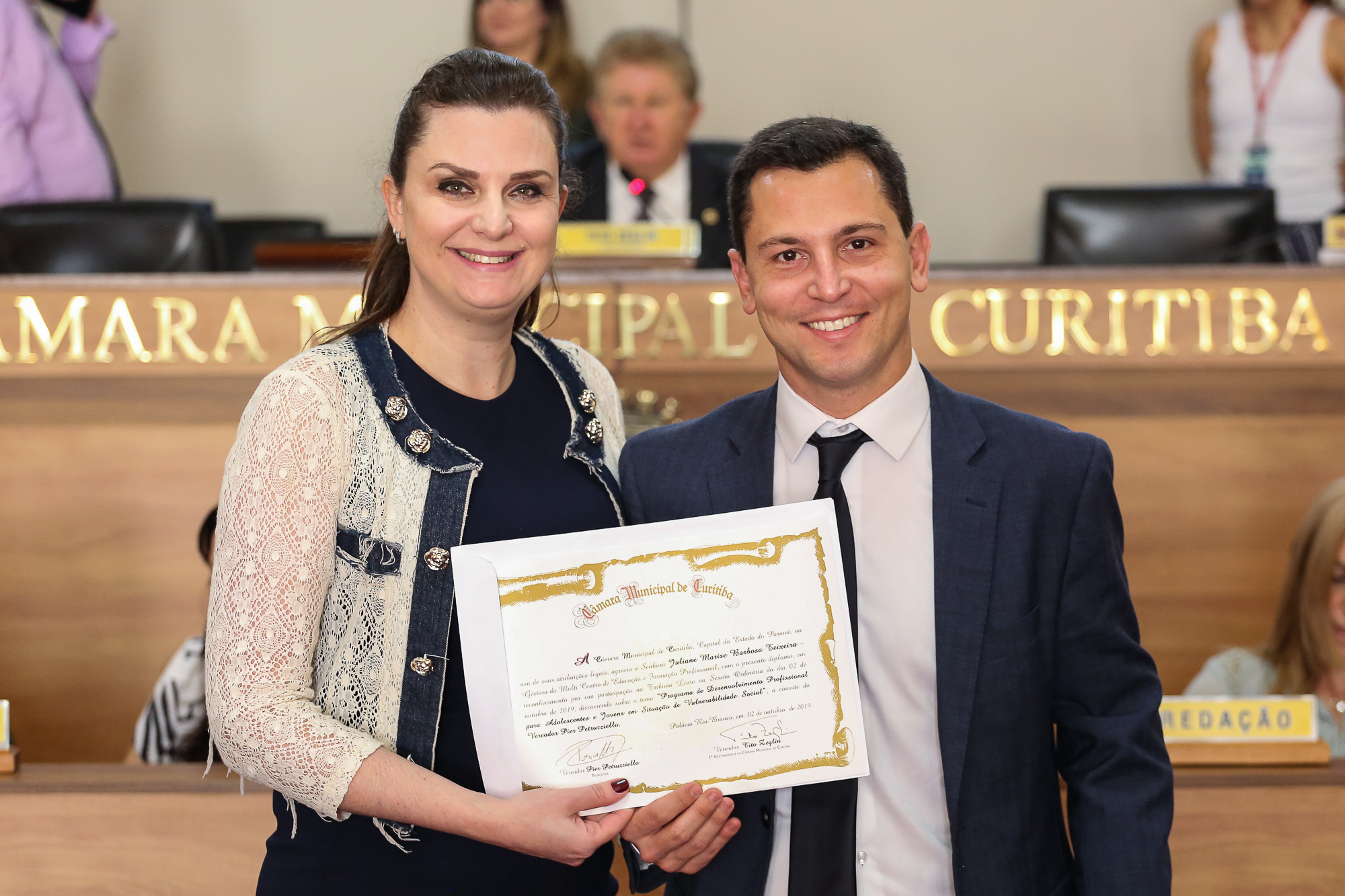 Tribuna Livre discute desenvolvimento profissional de adolescentes