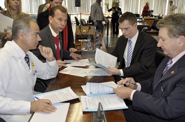 Turismo e CMEIs foram assuntos  da Comissão de Educação 