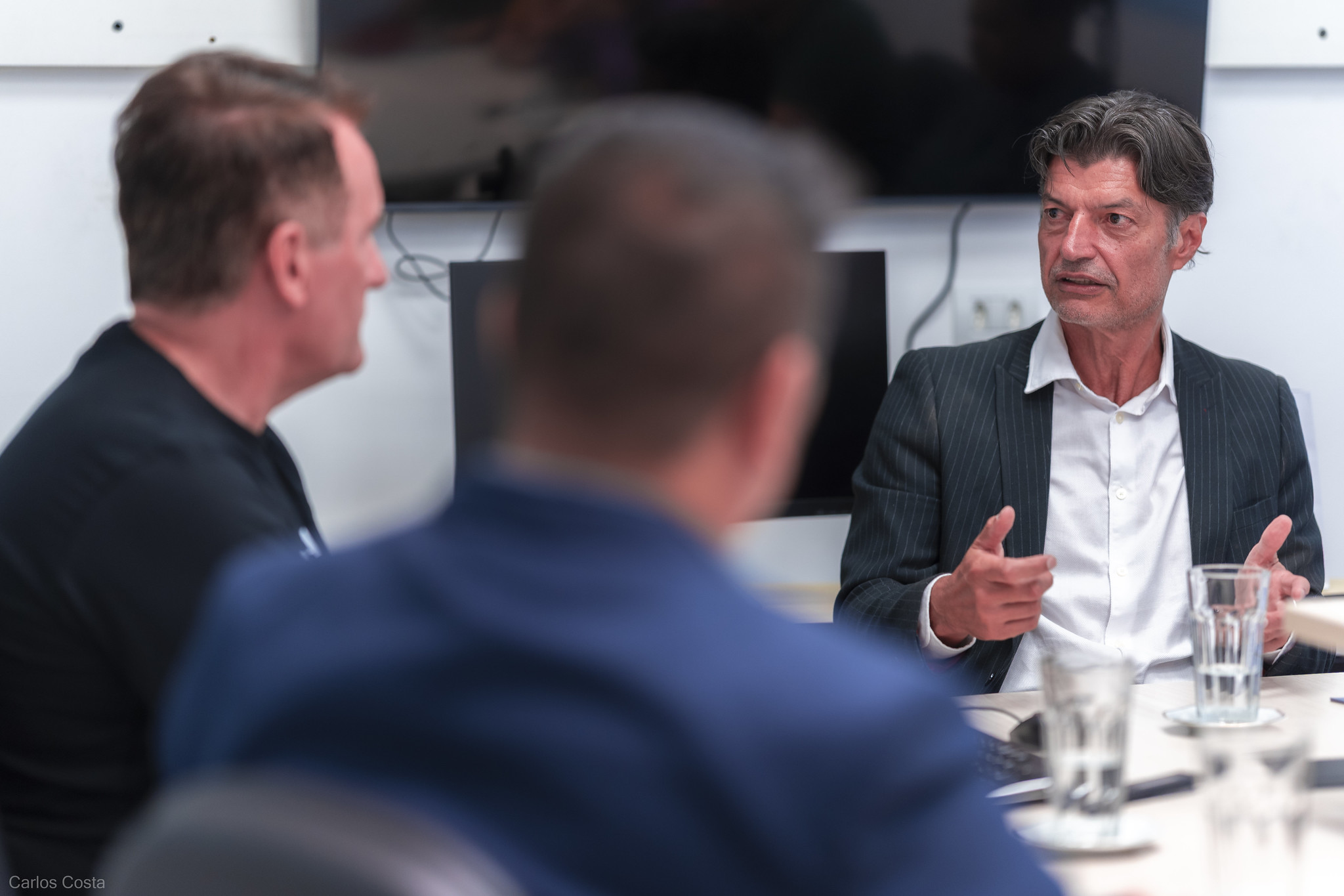 UFPR apresenta à Câmara projetos de hospital infantil e casa para estudantes