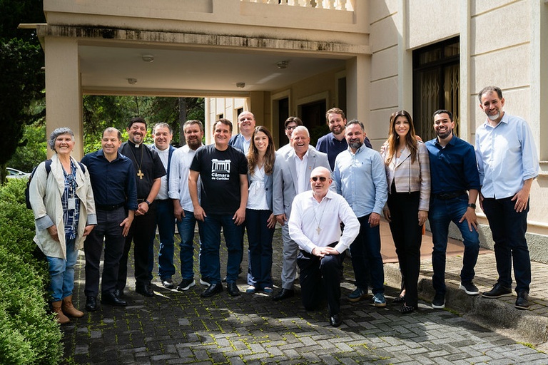 Um encontro de gratidão entre vereadores e o arcebispo de Curitiba