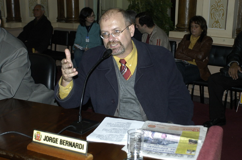 Unidades de saúde podem ter farmácia de manipulação 