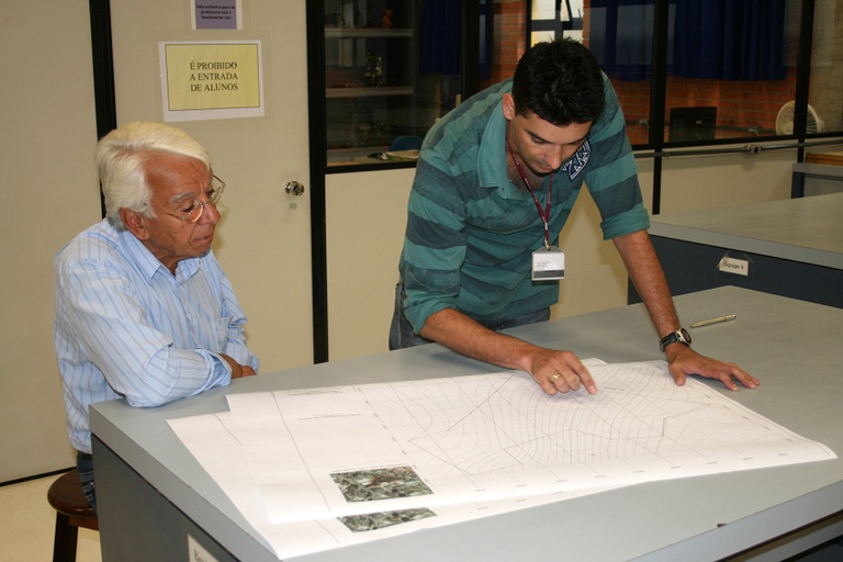 Universidades colaboram com projeto de pista de skate 