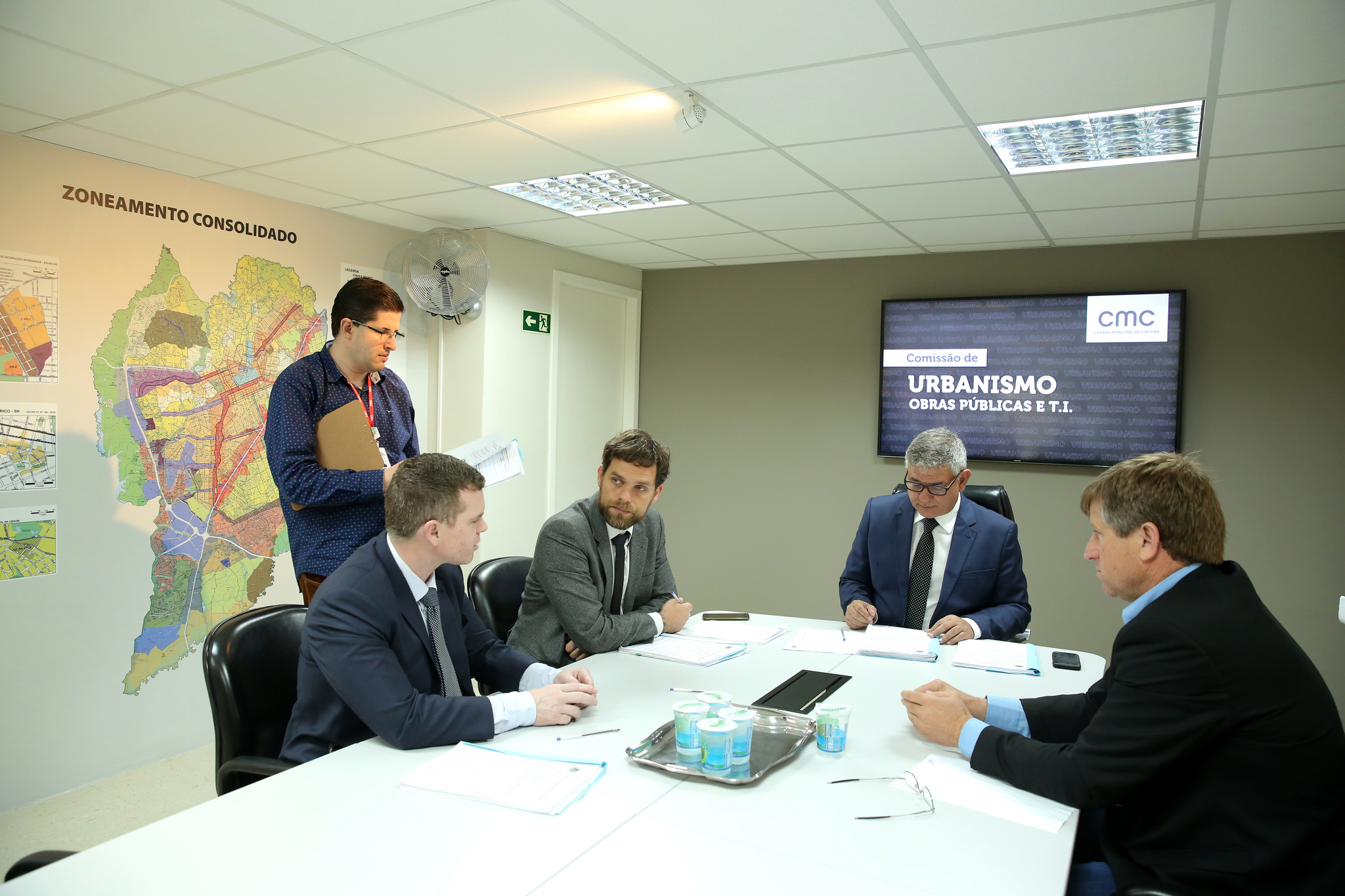 Urbanismo acata transporte de animais domésticos em ônibus