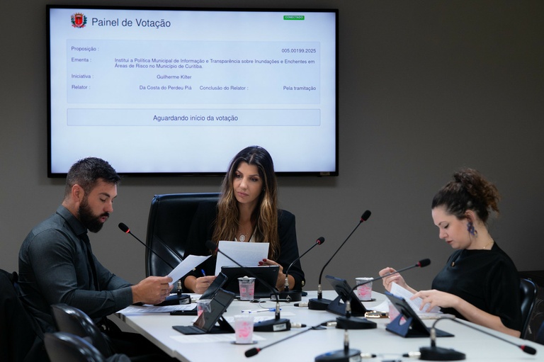 Urbanismo aprova 3 projetos e pede parecer do Ippuc