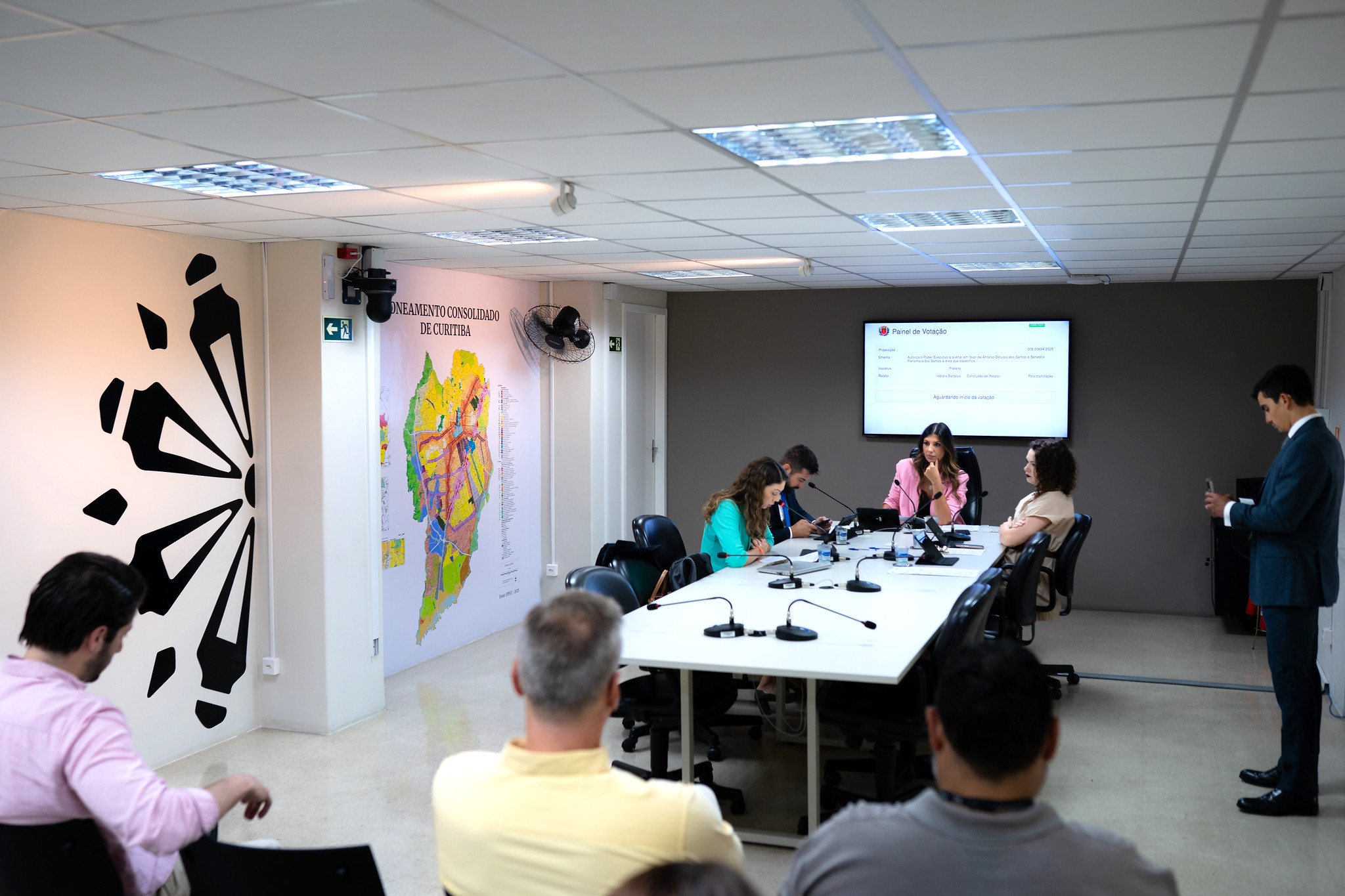 Urbanismo libera 6 projetos para plenário; lei sobre plantas tóxicas é um deles