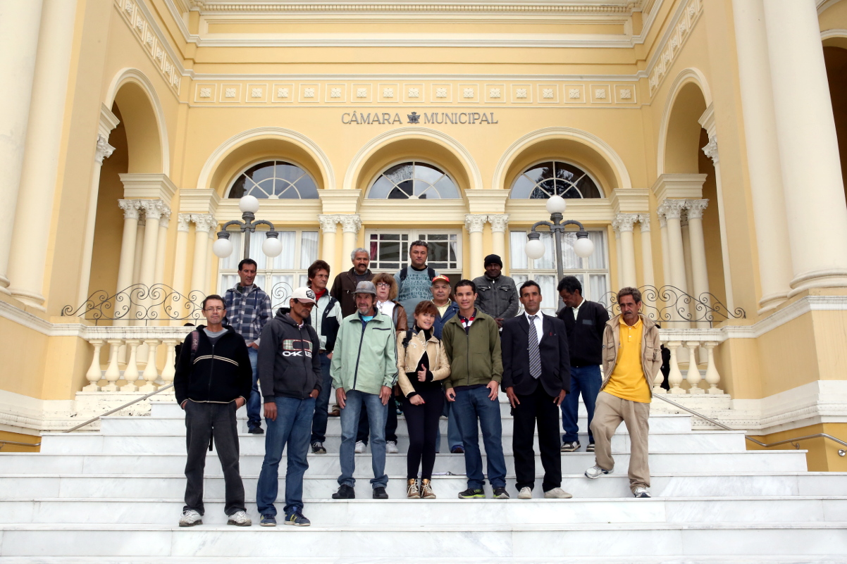 Usuários do CAPS-AD do Portão visitam o Legislativo 