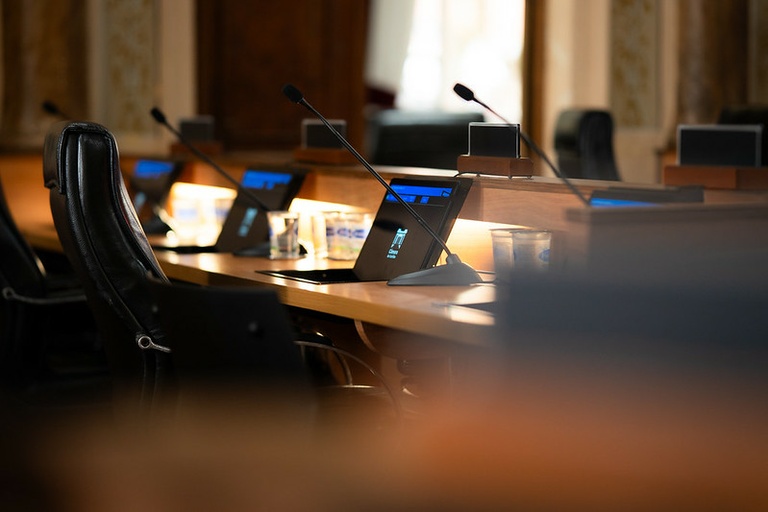 Vereadores atualizam utilidade pública da mantenedora do CVV