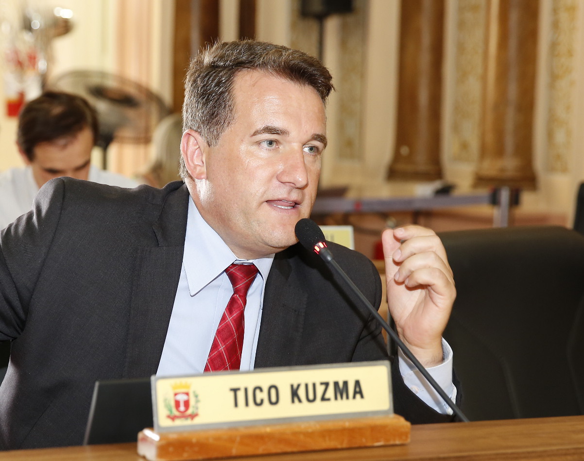 Verba de R$ 205 mil de Kuzma vai para academias ao ar livre