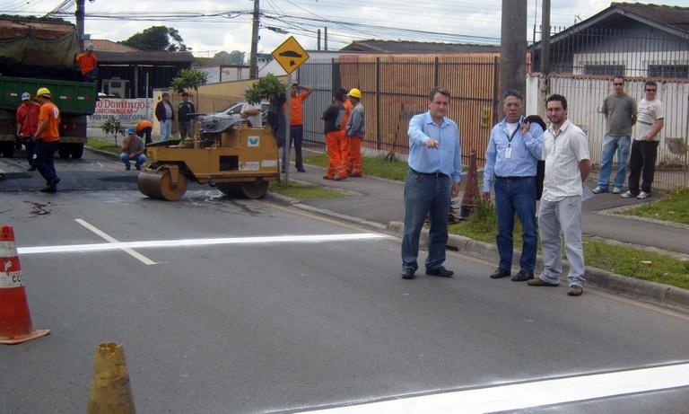 Vereador acompanha obras no Capão Raso 
