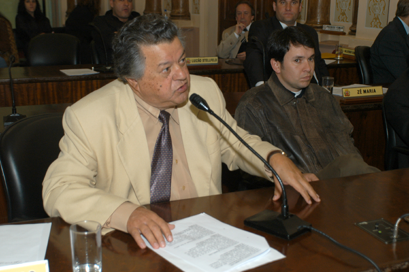 Vereador afirma que transporte escolar é cada vez mais seguro 