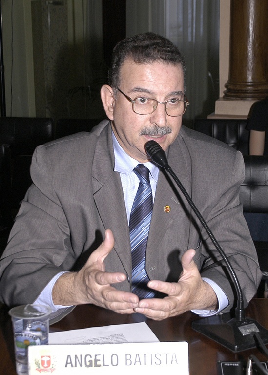 Vereador agradece obras no Uberaba 