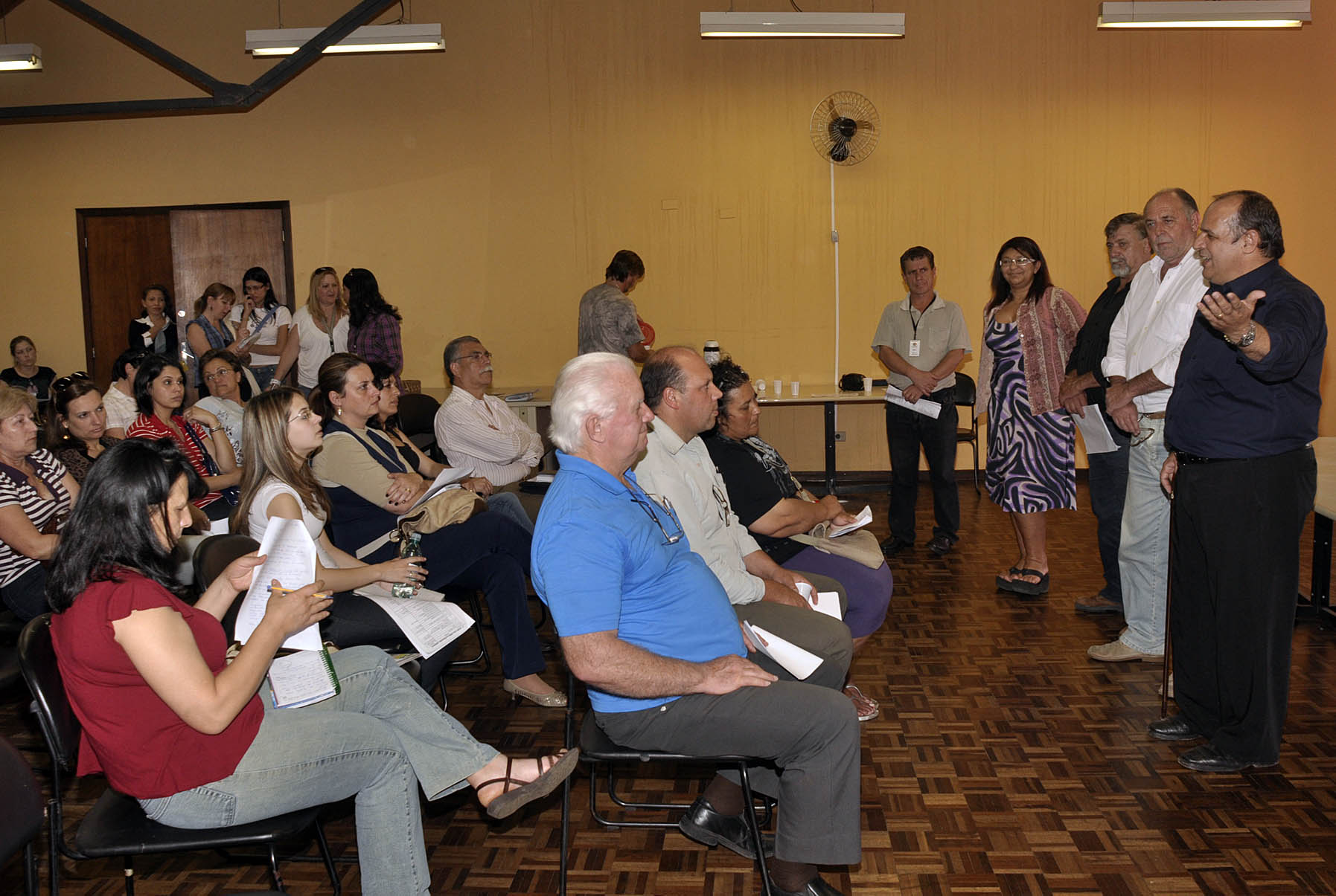 Vereador anuncia desfile cívico do Pinheirinho 