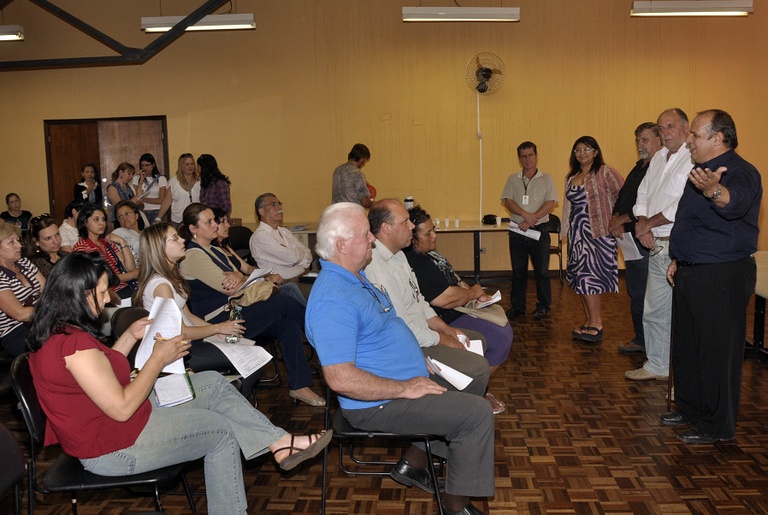 Vereador anuncia desfile cívico do Pinheirinho 