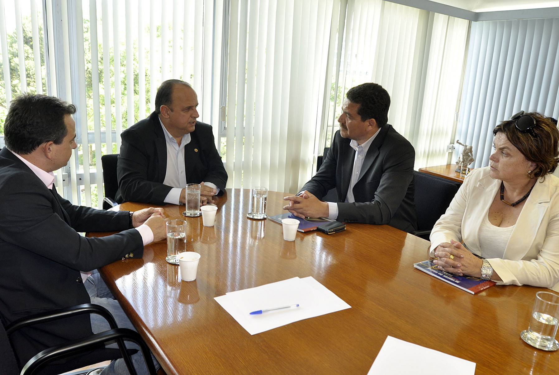 Vereador chileno visita a Câmara de Curitiba 