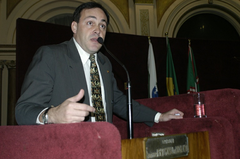 Vereador critica decisão boliviana 