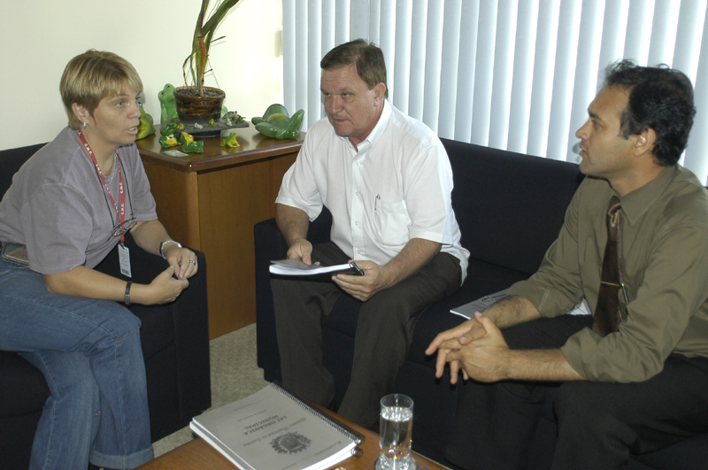 Vereador de Votorantin visita Câmara de Curitiba 