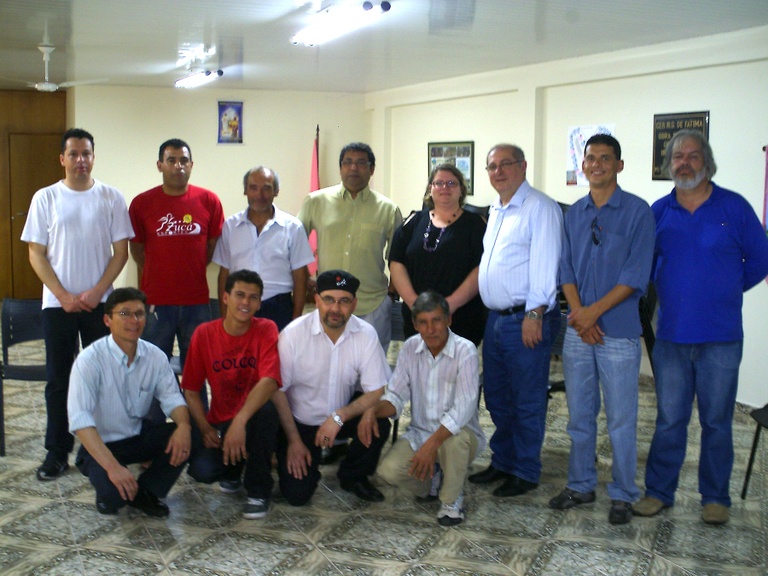 Vereador debate com ministro criação de rádio comunitária 