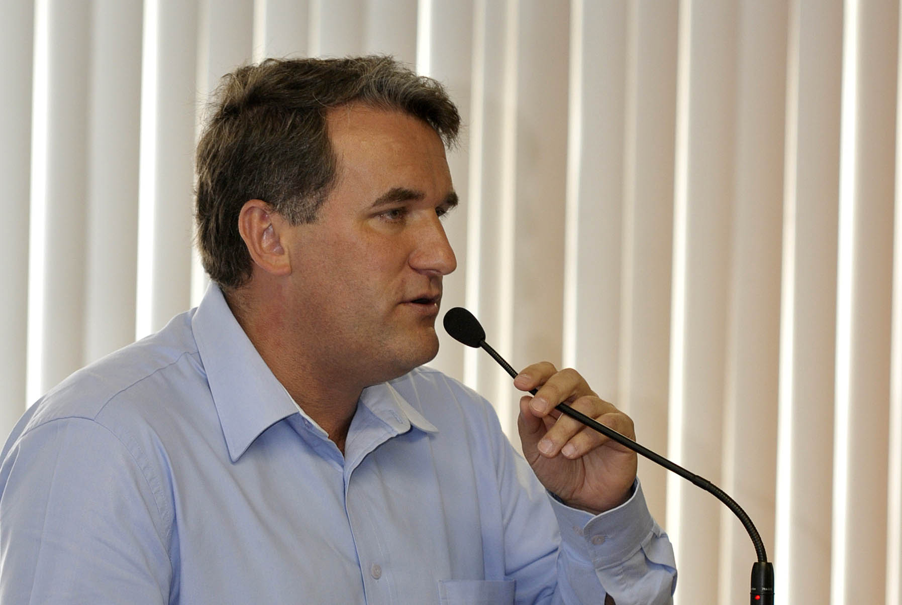 Vereador defende bonificação por resultados ao magistério 