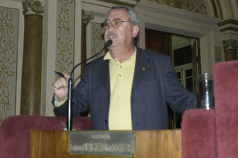 Vereador discute a reforma política 