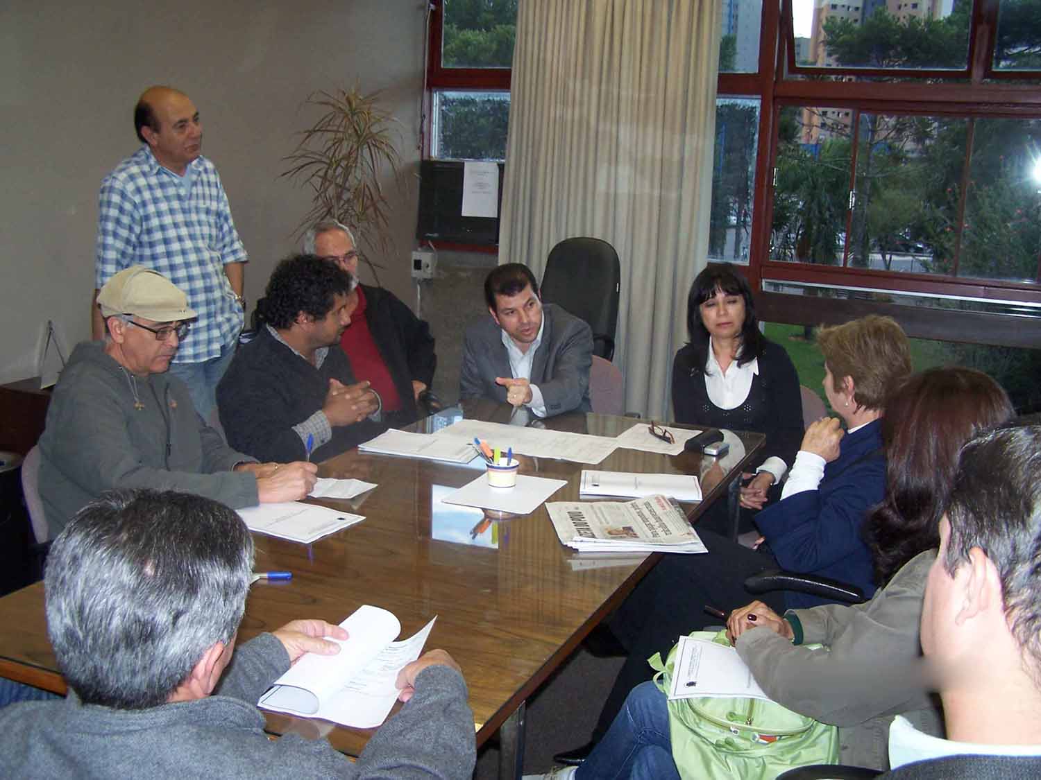 Vereador e moradores pedem instalação de semáforo 