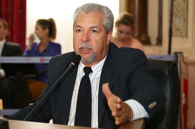 Vereador pede lombada eletrônica na Eduardo Sprada