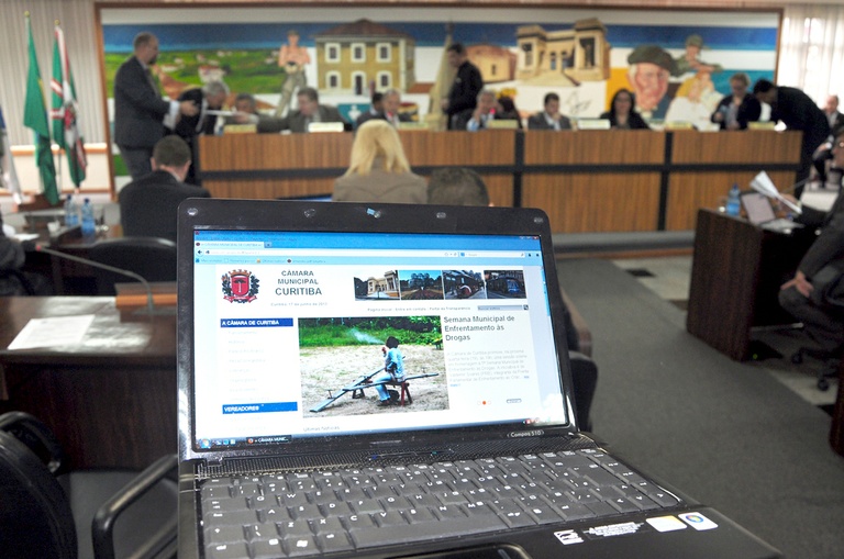 Vereador propõe dispositivo de acessibilidade no site da Câmara