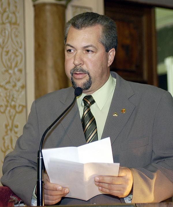 Vereador quer ampliar garantia de vagas em estacionamentos 