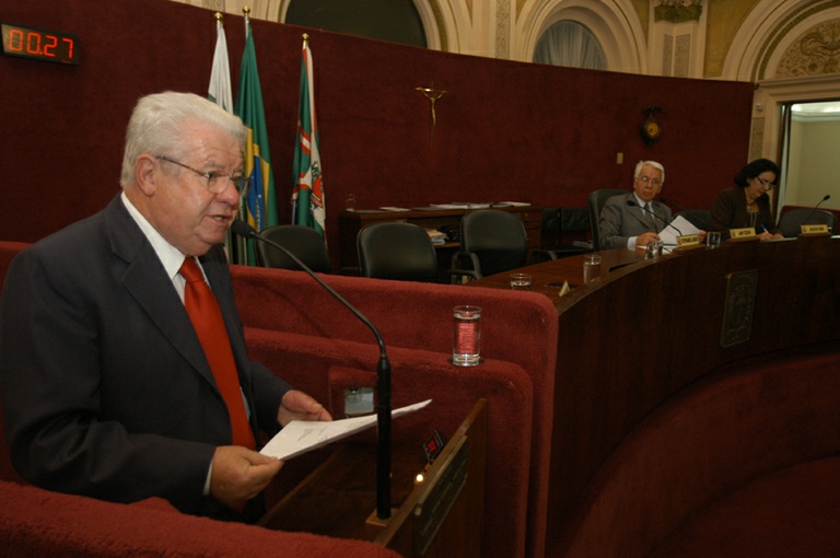 Vereador quer mais respeito aos  usuários  da  TIM 