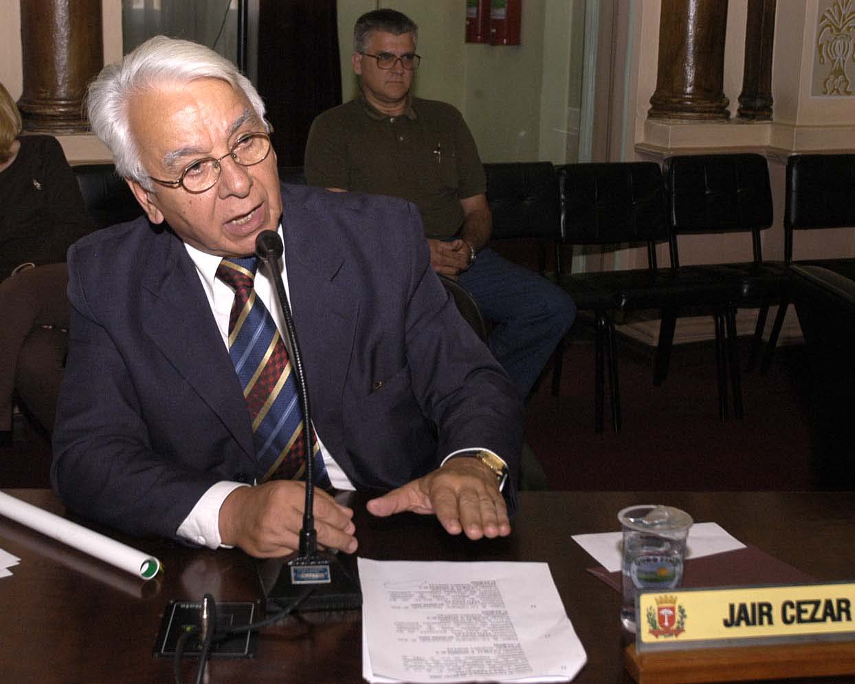 Vereador quer mudança na lei das licitações 