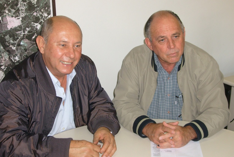 Vereador questiona abertura de rua 