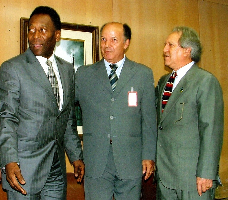 Vereador reencontra Pelé e relembra velhos tempos 